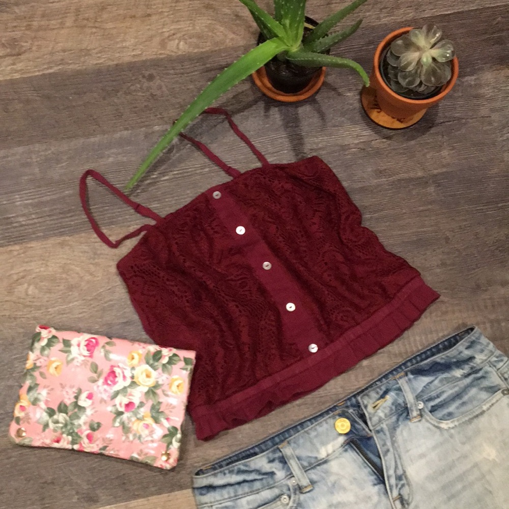🌸Charlotte Russe Lace Crop Tank🌸